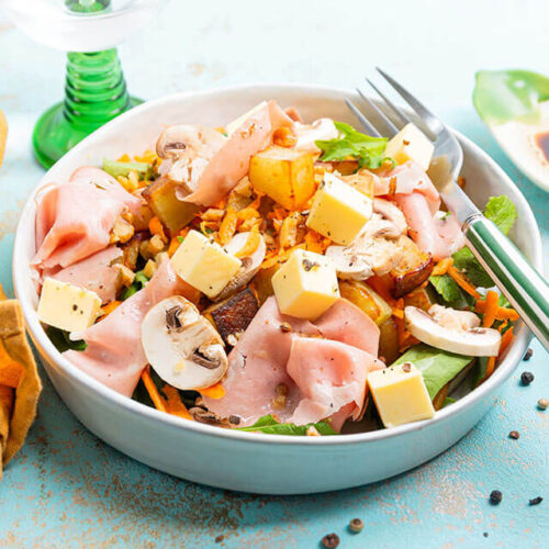 Salade de pommes de terre a la mortadelle tomme franc-comtoise et champignons