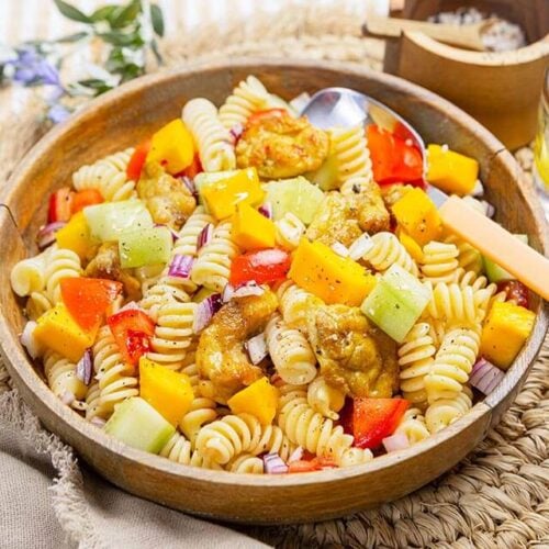 Salade de poulet a la mangue et vinaigrette au curry 10932