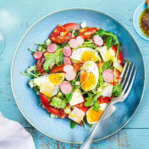 Salade de roquette au chorizo oeuf dur et grana padano