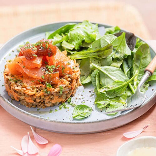 Tartare de truite fumee a la rhubarbe lentilles et aneth