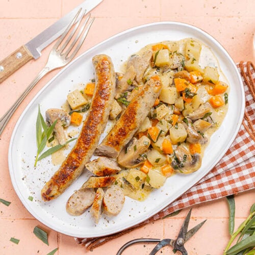 Saucisse et poêlée de topinambours champignons à l'estragon